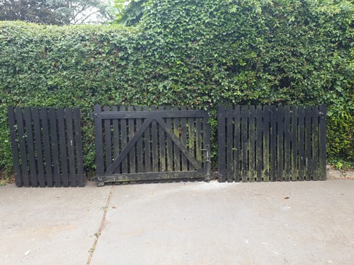 Driveway garden wooden gates - driveway,
